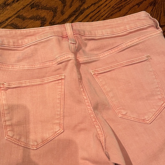 Coral Jeans - Picture 4 of 6